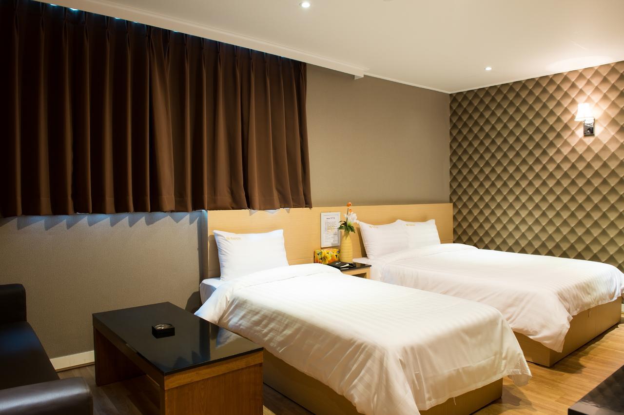 Pungnam Tourist Hotel Jeonju Eksteriør billede