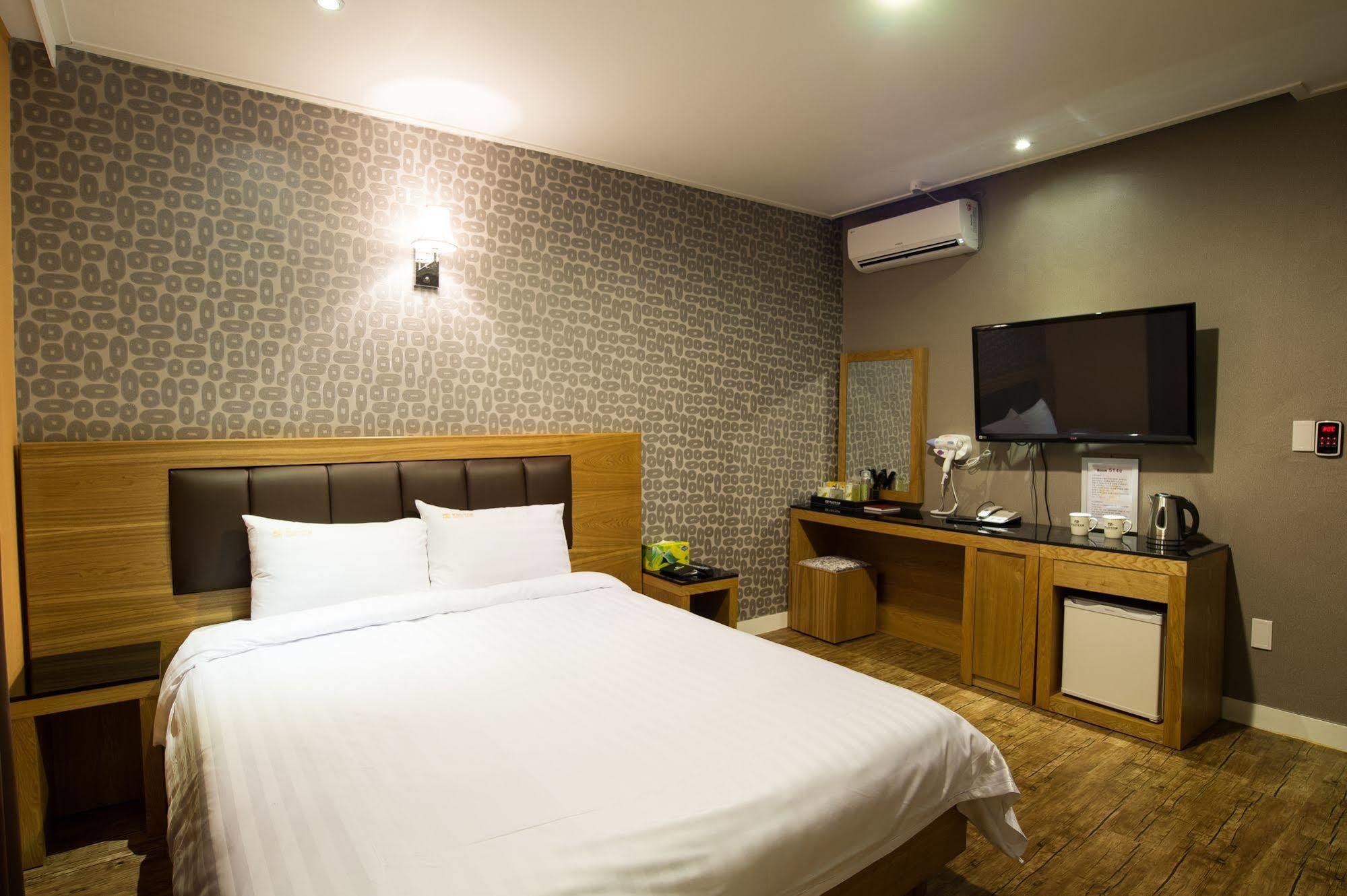 Pungnam Tourist Hotel Jeonju Eksteriør billede